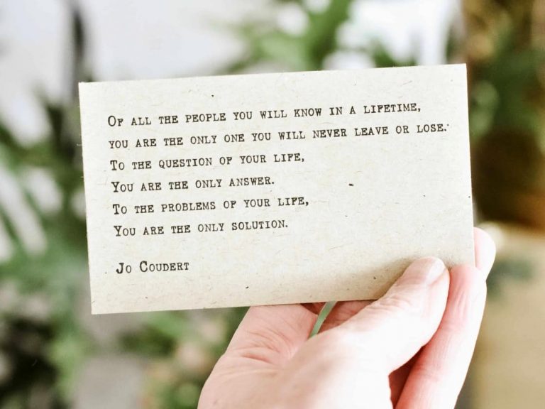A notecard with a quote by Jo Coudert
